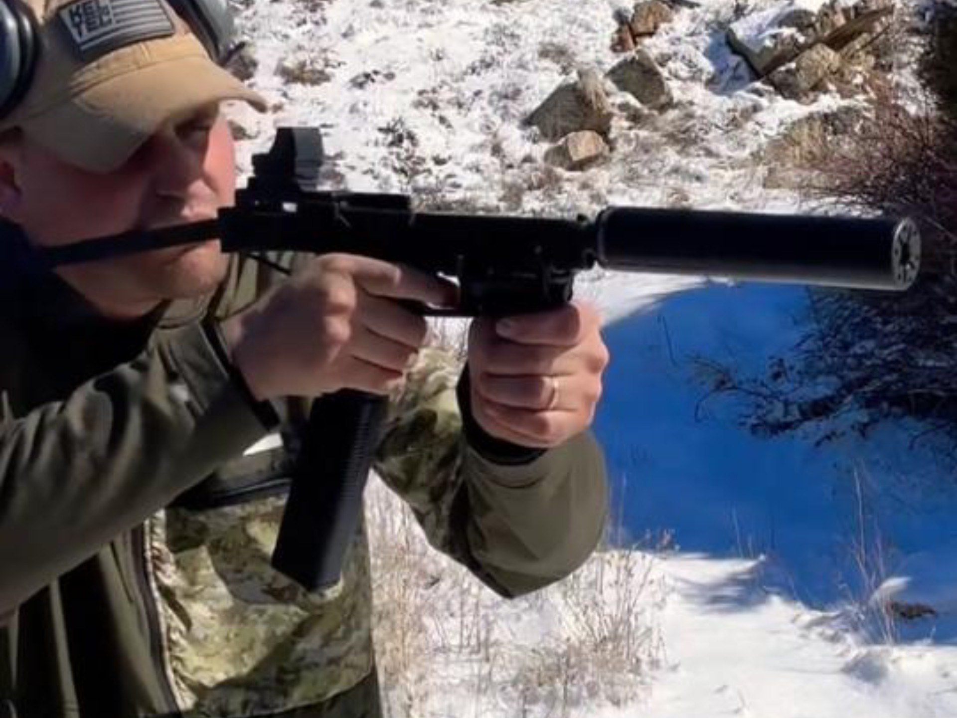 澳亚国际登录-包含射击比赛：瑞士选手逆袭夺冠的词条