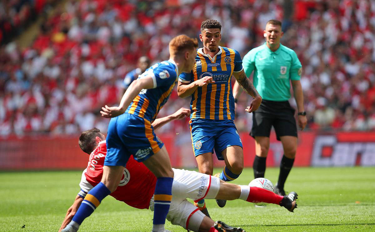 澳亚国际在线登录-利兹联主场平局，保级形势继续动摇