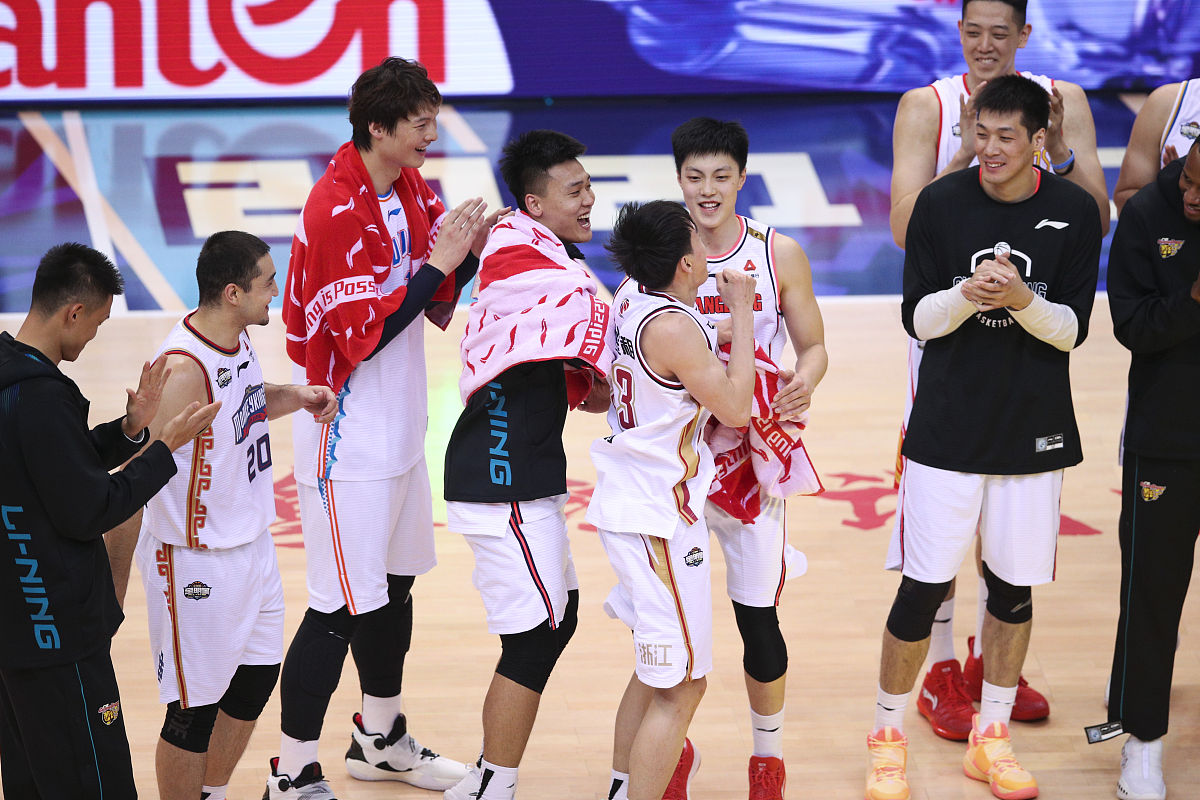 澳亚国际app-关于福建队外援状态火爆，场均数据排名全联盟前列的信息